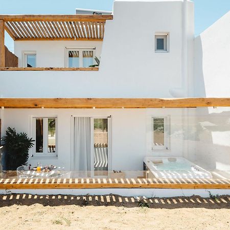 Sunday Luxury Suites Agia Anna  Exterior photo