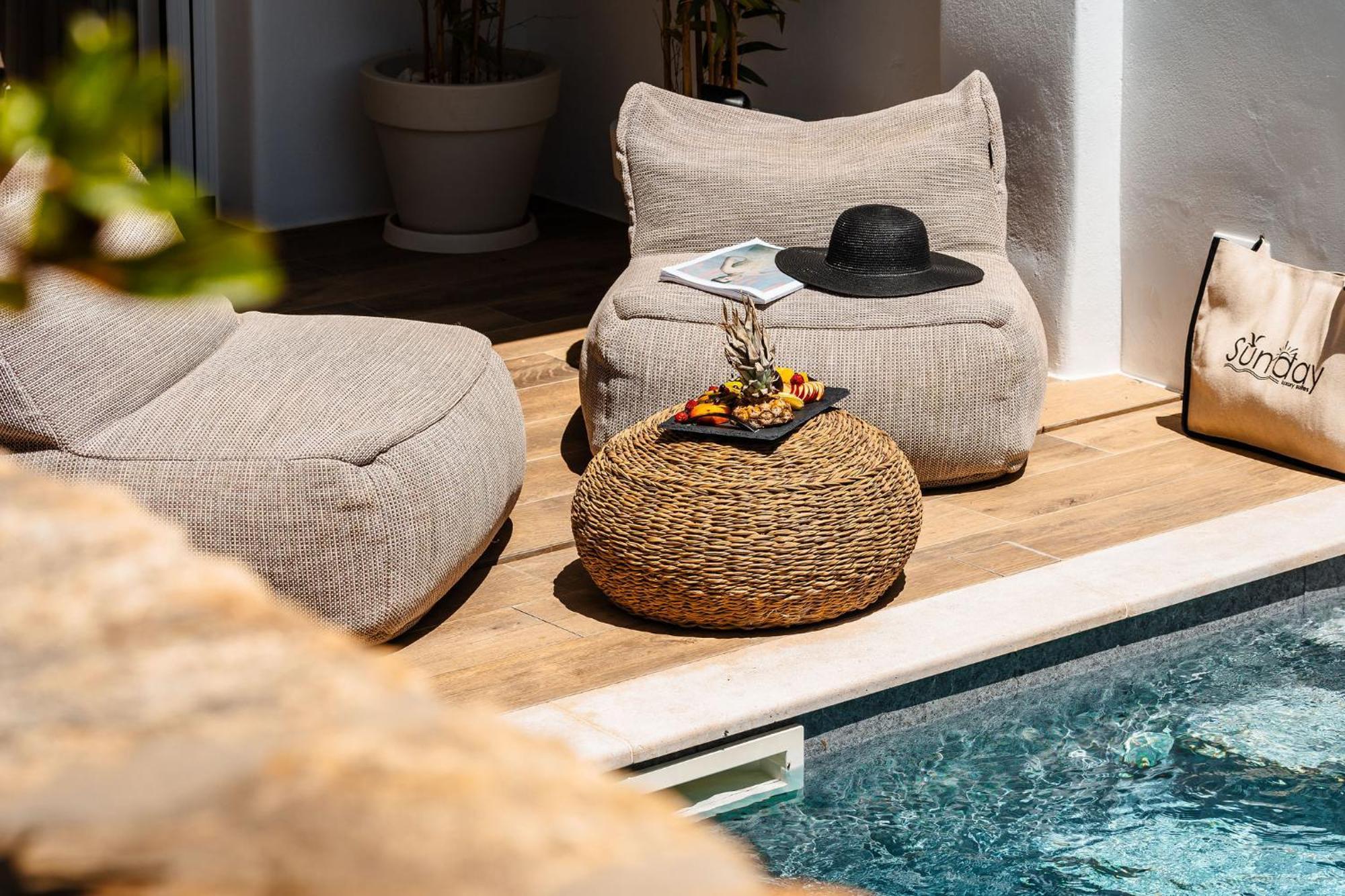 Sunday Luxury Suites Agia Anna  Exterior photo