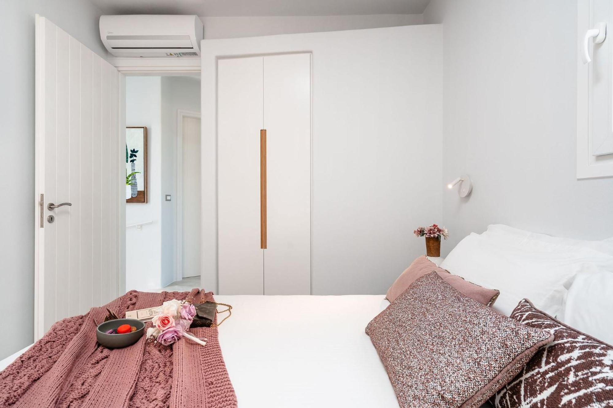 Sunday Luxury Suites Agia Anna  Exterior photo